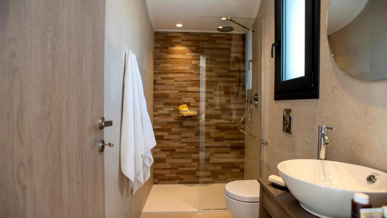 Kiotari Akti Beachfront Villa Gennadi